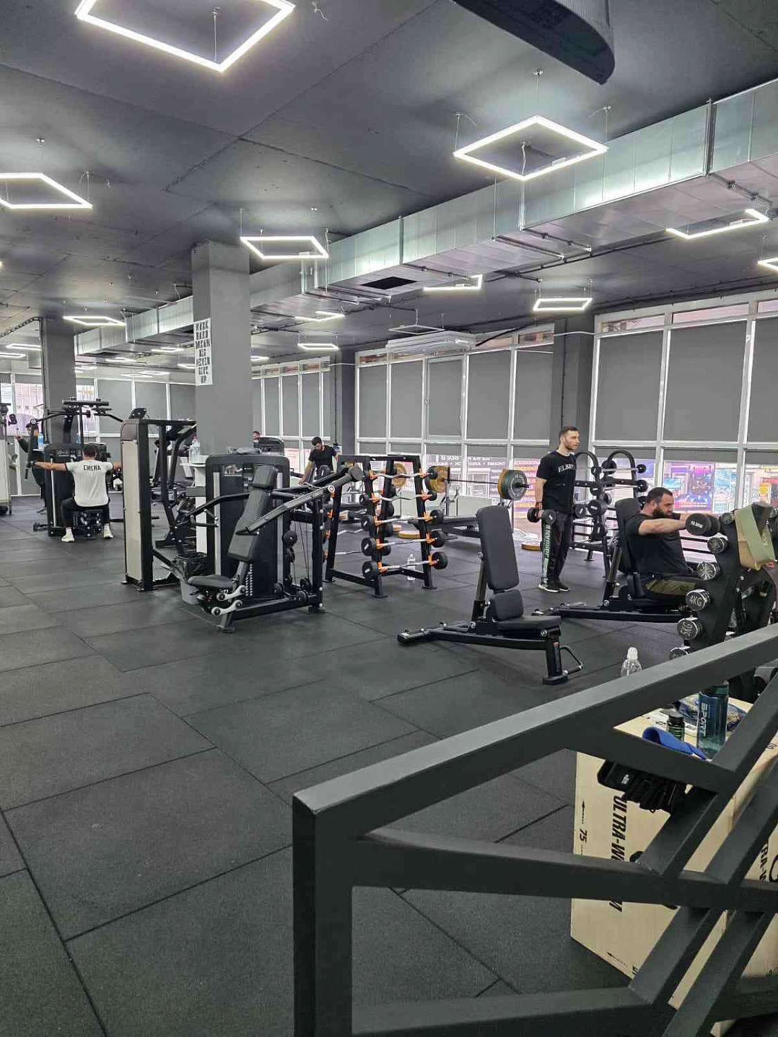 GOLD GYM GOLD GYM