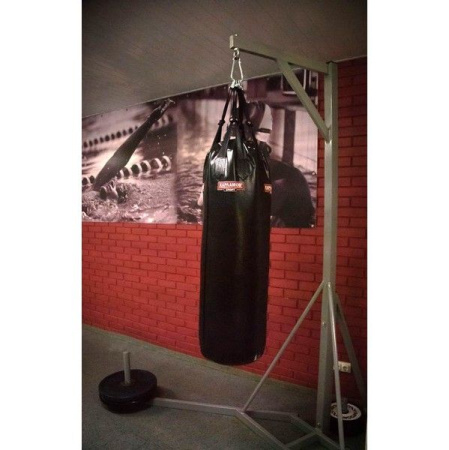 Стойка для боксерского мешка угловая